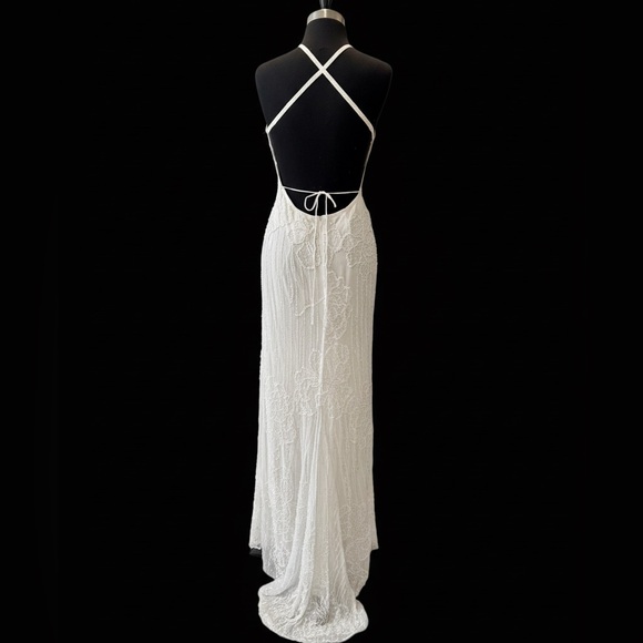 Elegant hand beaded intricate White Halter Dress - Picture 4 of 11